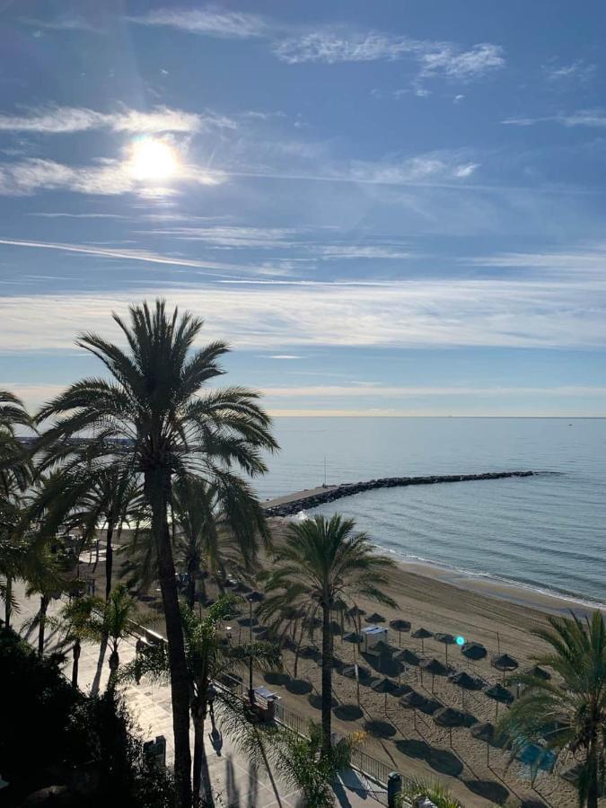 Marbella Beachfront Apartment エクステリア 写真