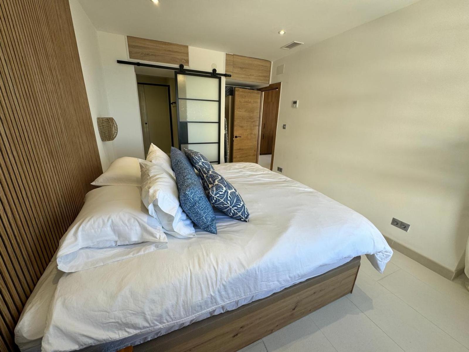 Marbella Beachfront Apartment エクステリア 写真