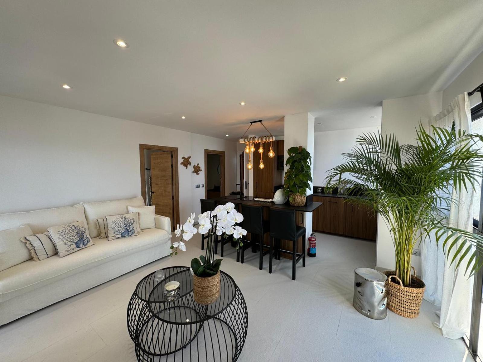 Marbella Beachfront Apartment エクステリア 写真